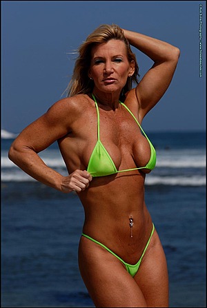 Peggy Vee Small Green Bikini at Fitness Beauties